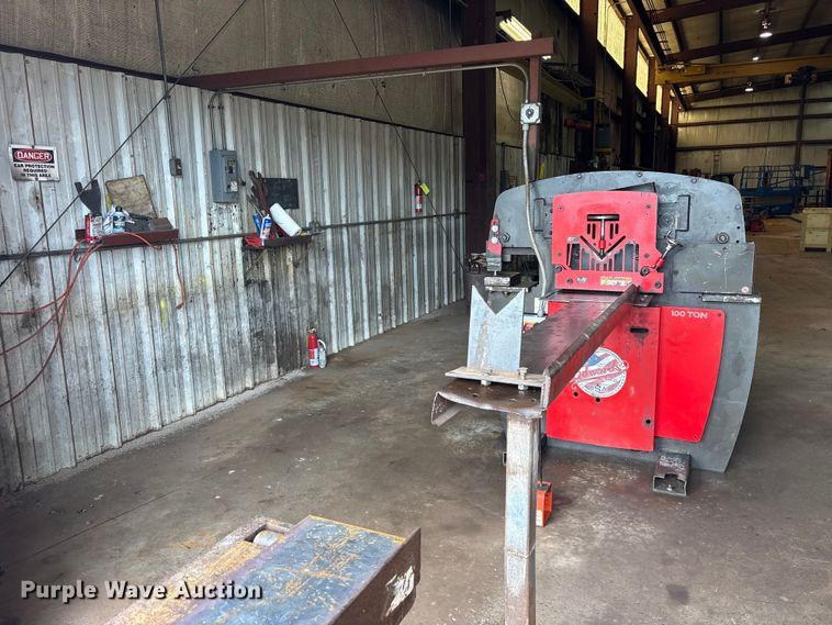 image for item ES8911 2014 Edwards 100 Ton iron worker