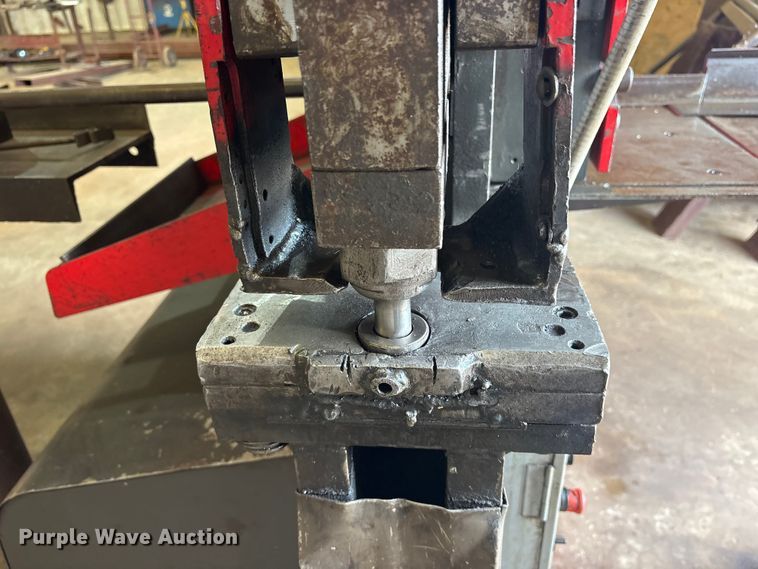 image for item ES8911 2014 Edwards 100 Ton iron worker