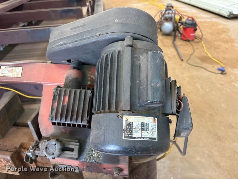 image for item ES8911 2014 Edwards 100 Ton iron worker