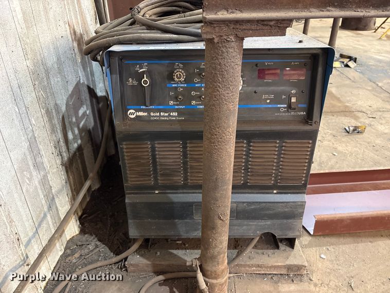 image for item ES8912 Miller Gold Star 452 welder