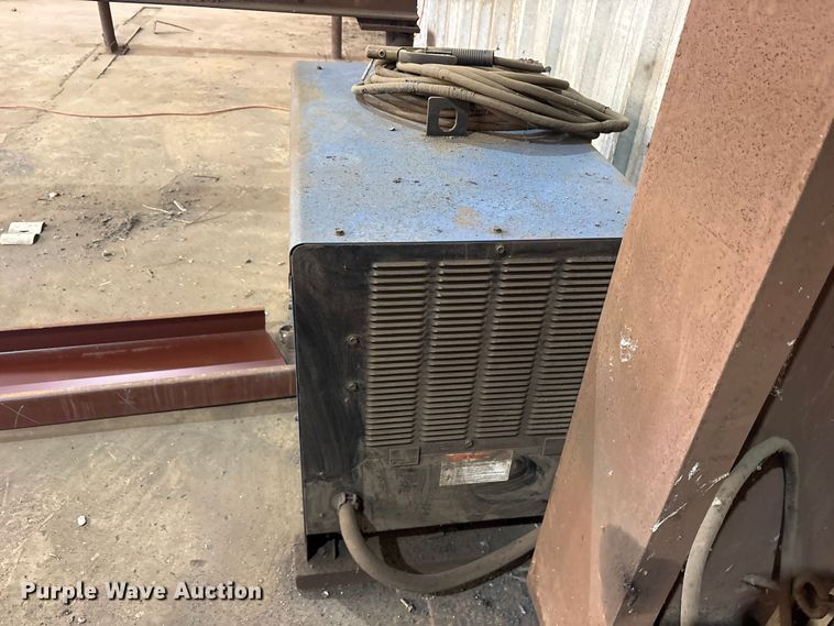 image for item ES8912 Miller Gold Star 452 welder