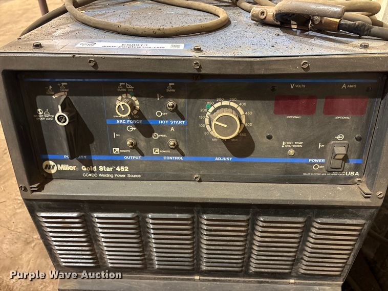 image for item ES8913 Miller Gold Star 452 welder