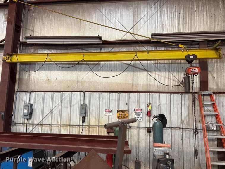 image for item ES8914 CM WL overhead chain hoist