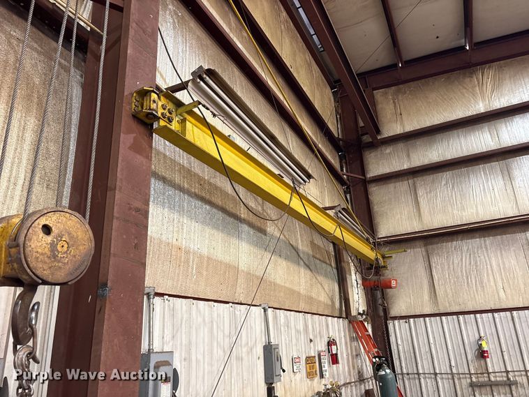 image for item ES8914 CM WL overhead chain hoist