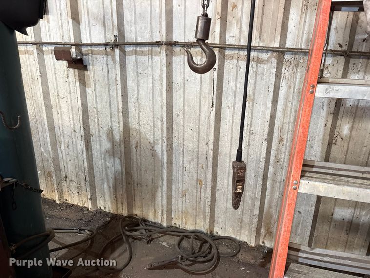 image for item ES8914 CM WL overhead chain hoist