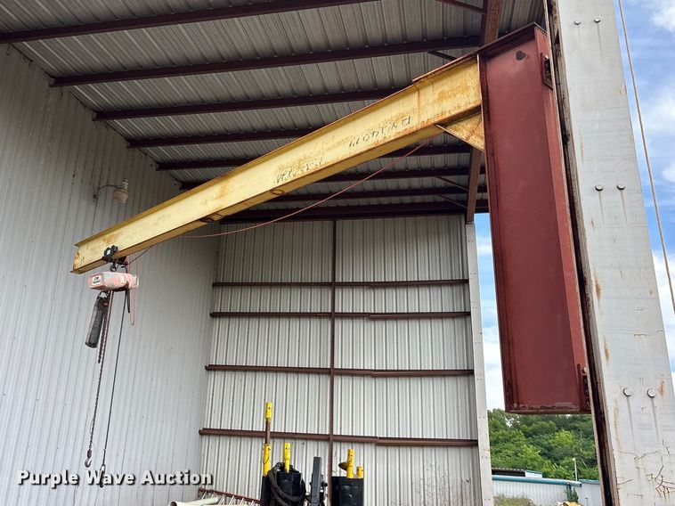 image for item ES8917 CM overhead chain hoist