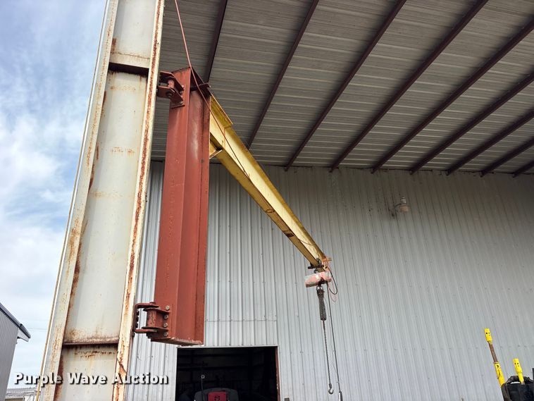 image for item ES8917 CM overhead chain hoist