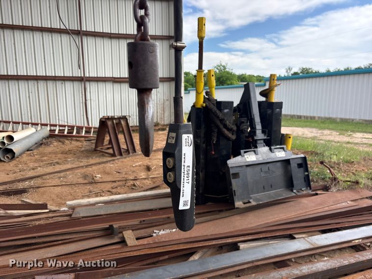 image for item ES8917 CM overhead chain hoist