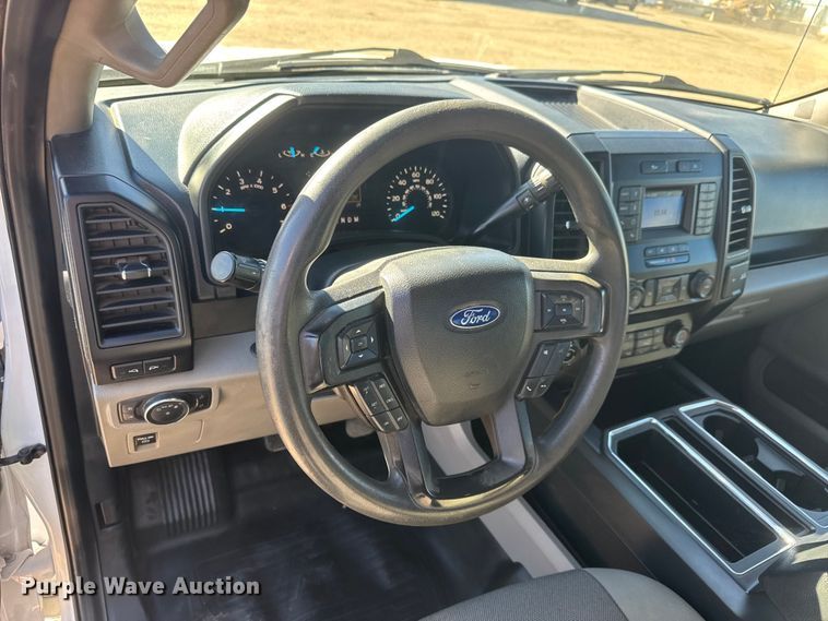 image for item ET1559 2020 Ford F150 Crew Cab pickup truck
