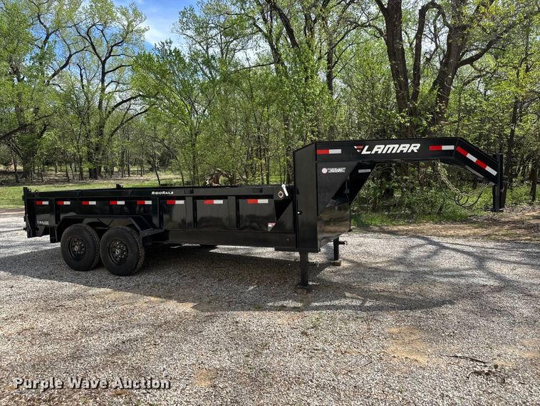 image for item ET1936 2020 Lamar DL831627 dump trailer