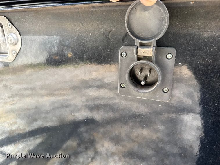 image for item ET1936 2020 Lamar DL831627 dump trailer