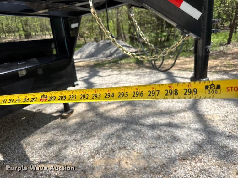 image for item ET1936 2020 Lamar DL831627 dump trailer