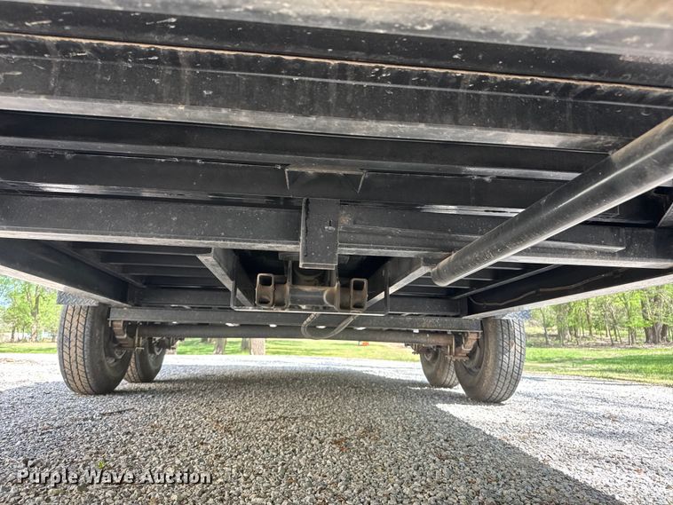 image for item ET1936 2020 Lamar DL831627 dump trailer