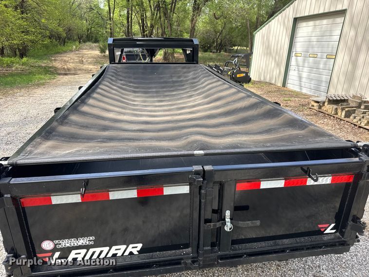image for item ET1936 2020 Lamar DL831627 dump trailer