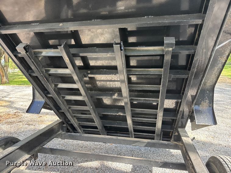 image for item ET1936 2020 Lamar DL831627 dump trailer