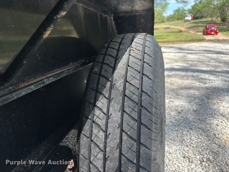 image for item ET1936 2020 Lamar DL831627 dump trailer