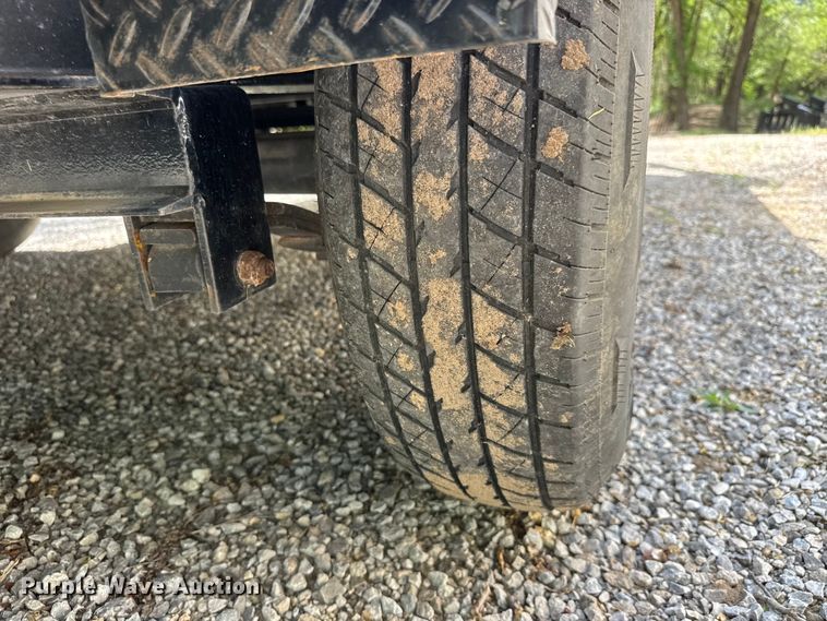 image for item ET1936 2020 Lamar DL831627 dump trailer