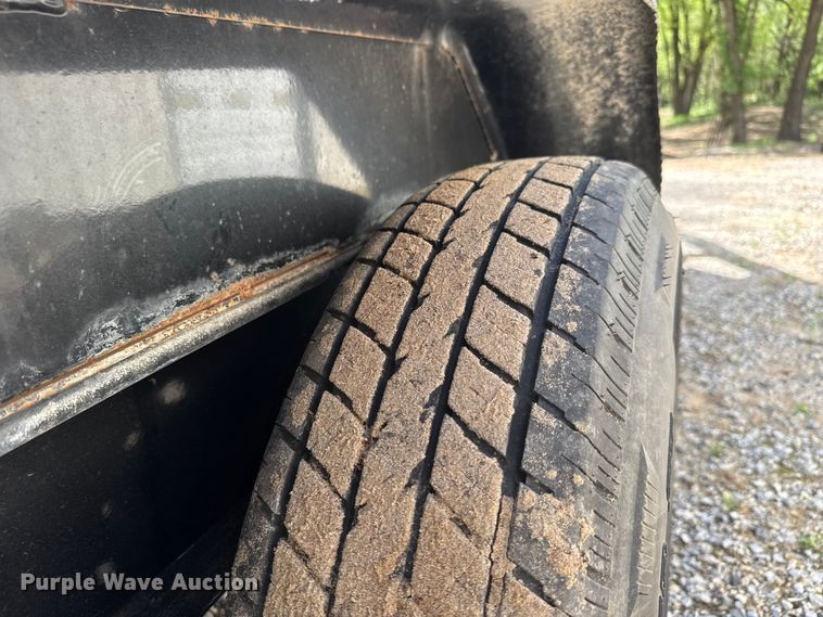 image for item ET1936 2020 Lamar DL831627 dump trailer