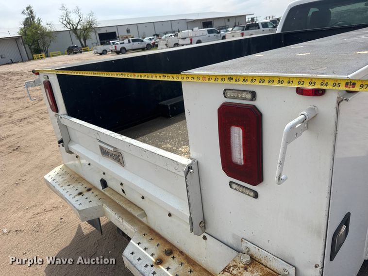 image for item ET1963 2013 Ford F450 Super Duty XLT utility / service truck