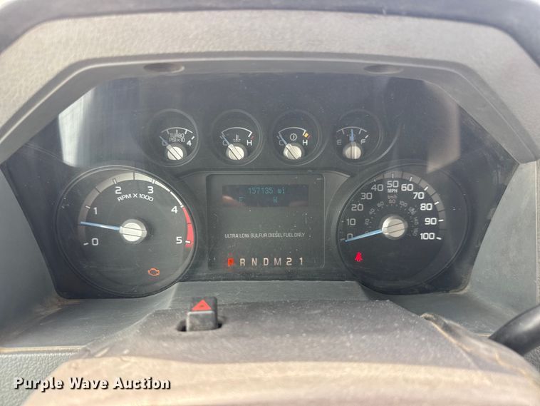 image for item ET1963 2013 Ford F450 Super Duty XLT utility / service truck