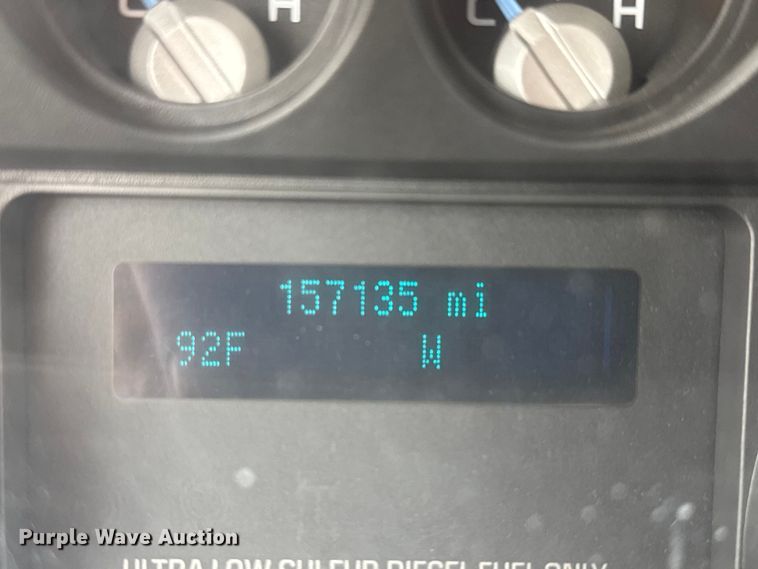 image for item ET1963 2013 Ford F450 Super Duty XLT utility / service truck