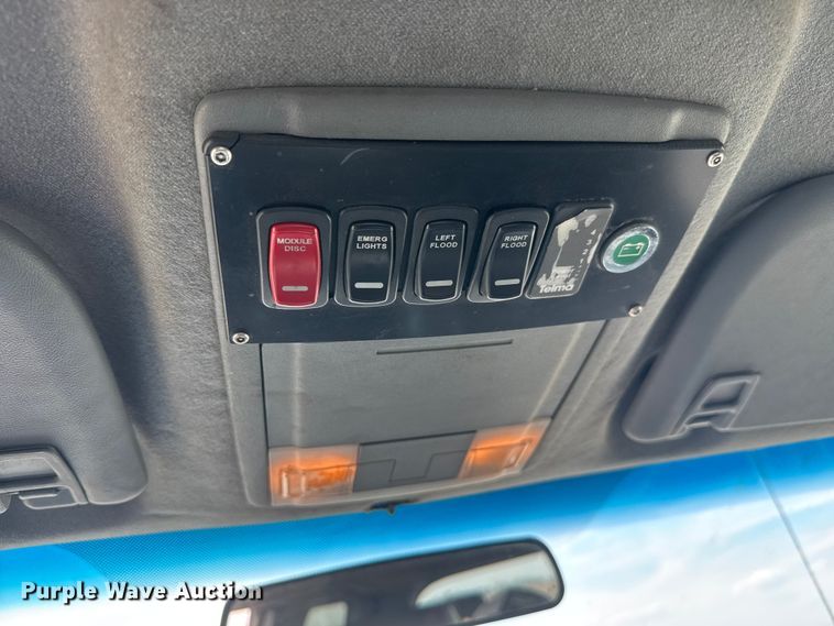 image for item ET1963 2013 Ford F450 Super Duty XLT utility / service truck