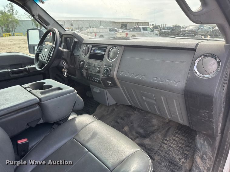 image for item ET1963 2013 Ford F450 Super Duty XLT utility / service truck