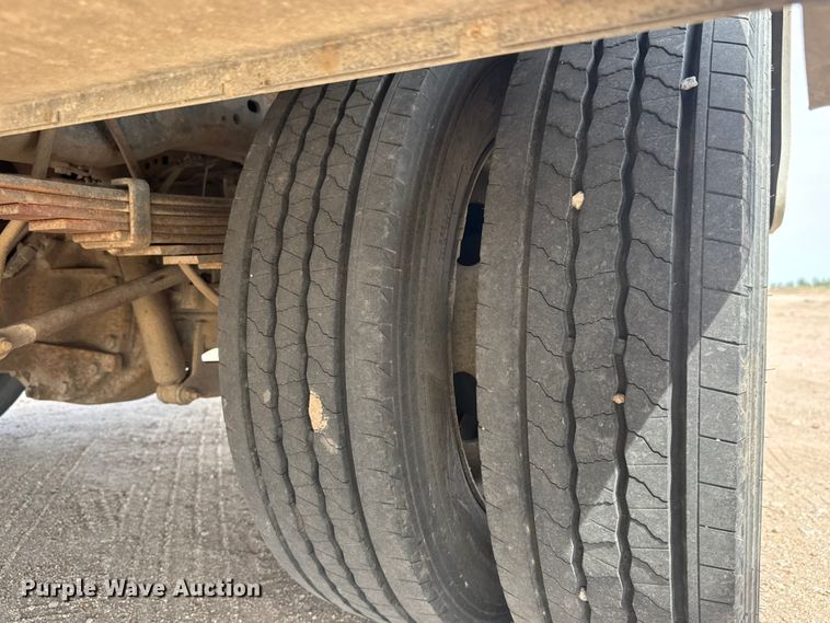 image for item ET1963 2013 Ford F450 Super Duty XLT utility / service truck