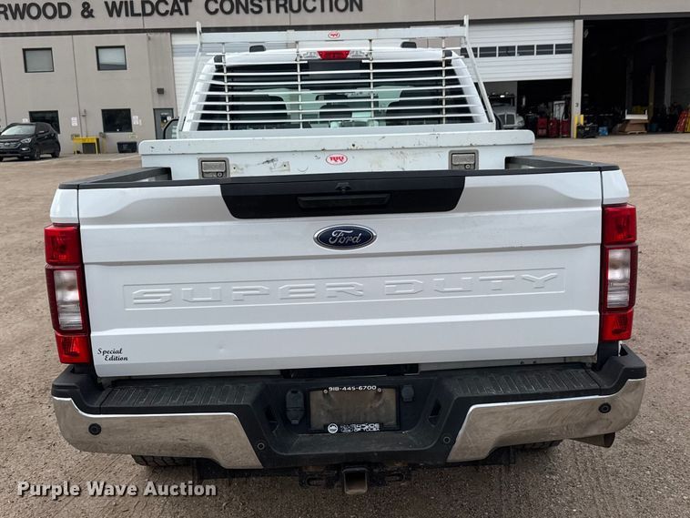 image for item ET1964 2020 Ford F250 Super Duty Ext. Cab pickup truck