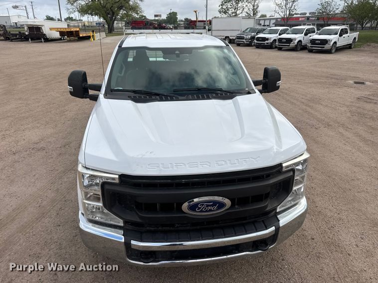 image for item ET1964 2020 Ford F250 Super Duty Ext. Cab pickup truck