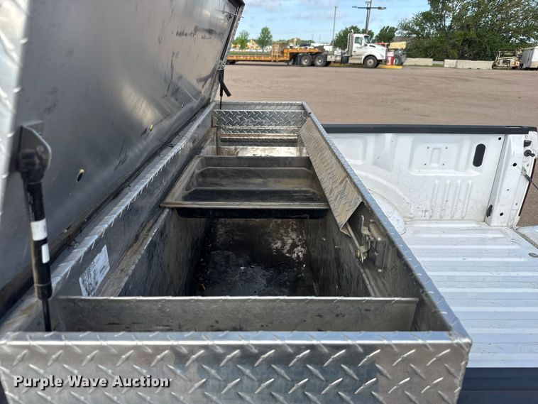 image for item ET1965 2020 Ford F150 Crew Cab pickup truck