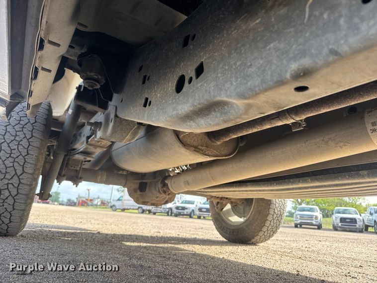 image for item ET1965 2020 Ford F150 Crew Cab pickup truck