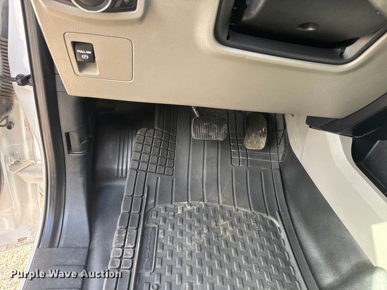 image for item ET1965 2020 Ford F150 Crew Cab pickup truck