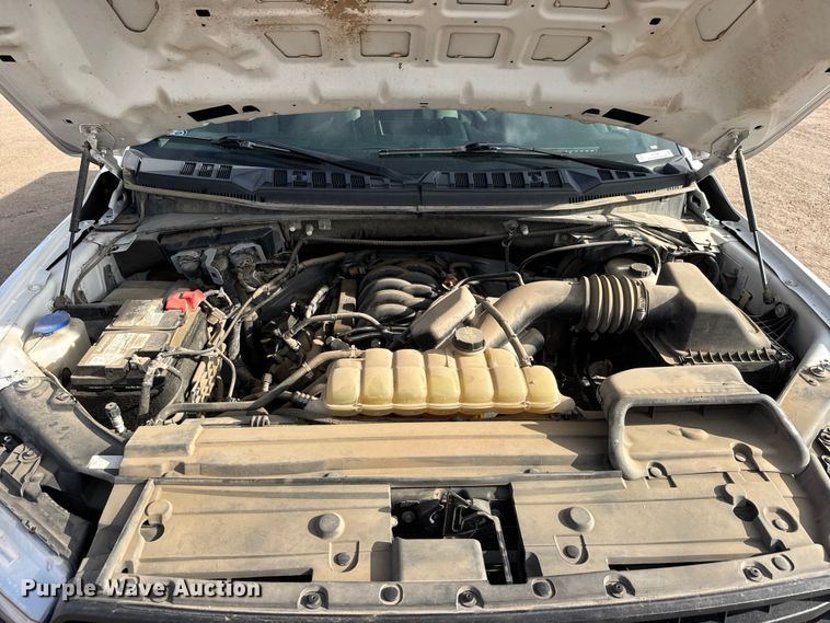 image for item ET1965 2020 Ford F150 Crew Cab pickup truck