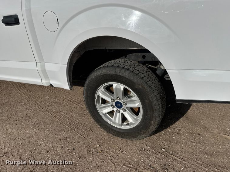 image for item ET1965 2020 Ford F150 Crew Cab pickup truck