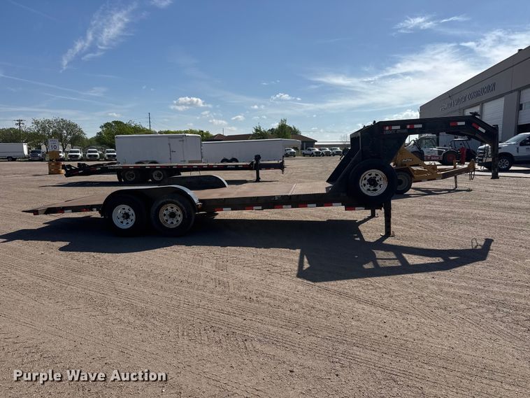 image for item ET1969 2007 Load Trail tilt deck equipment trailer