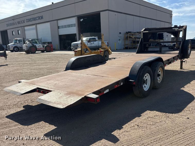 image for item ET1969 2007 Load Trail tilt deck equipment trailer