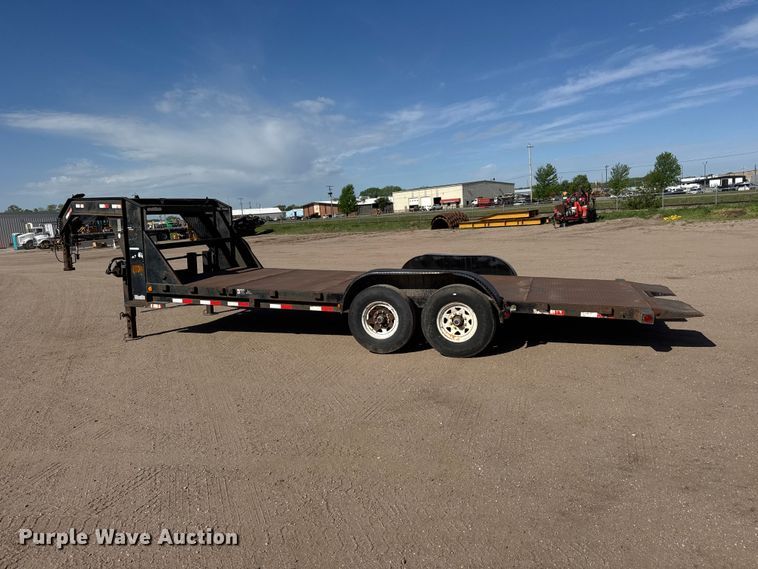 image for item ET1969 2007 Load Trail tilt deck equipment trailer