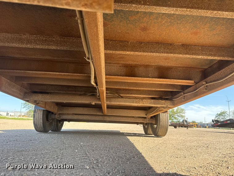 image for item ET1969 2007 Load Trail tilt deck equipment trailer