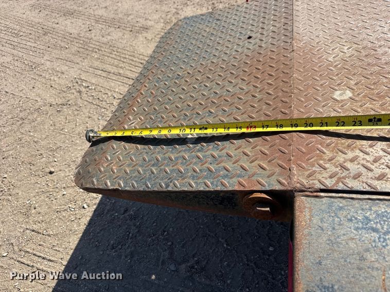 image for item ET1969 2007 Load Trail tilt deck equipment trailer