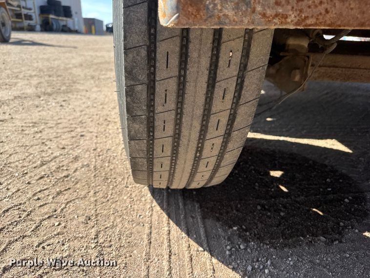 image for item ET1969 2007 Load Trail tilt deck equipment trailer