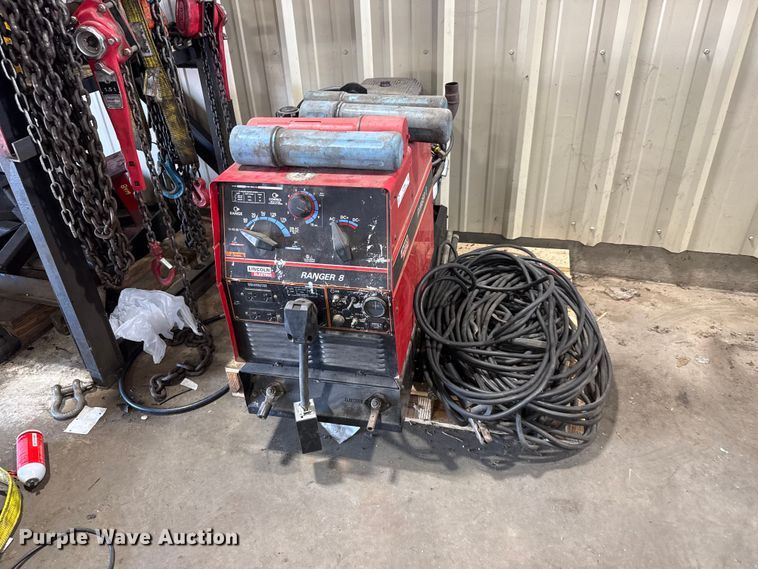 image for item ET1994 Lincoln Electric Ranger 8 welder/generator