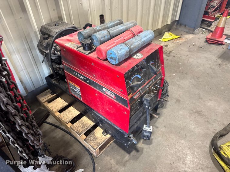 image for item ET1994 Lincoln Electric Ranger 8 welder/generator