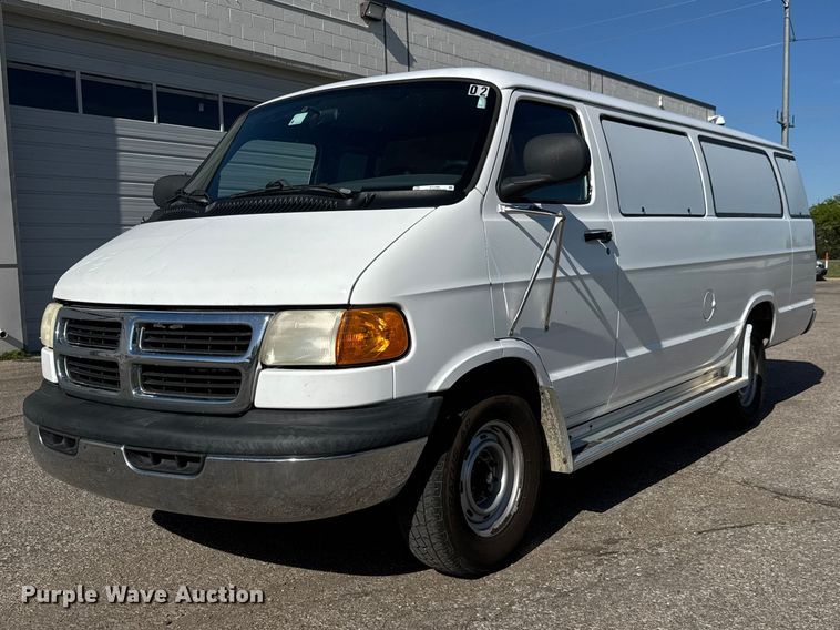 1998 Dodge Ram Wagon 3500 van