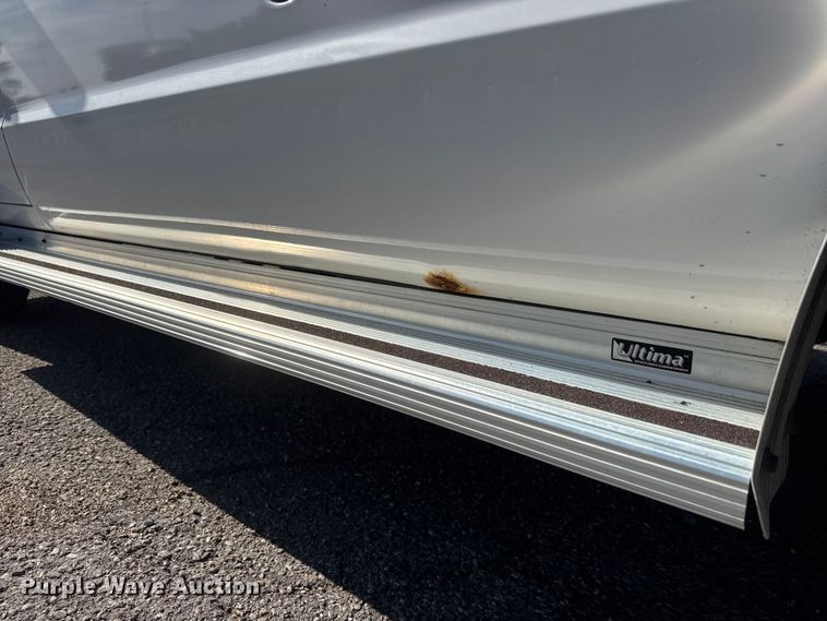image for item ET1996 1998 Dodge Ram Wagon 3500 van