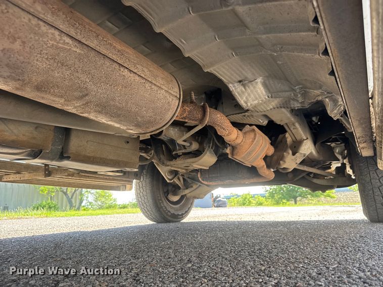 image for item ET1996 1998 Dodge Ram Wagon 3500 van