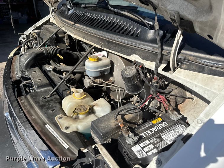image for item ET1996 1998 Dodge Ram Wagon 3500 van