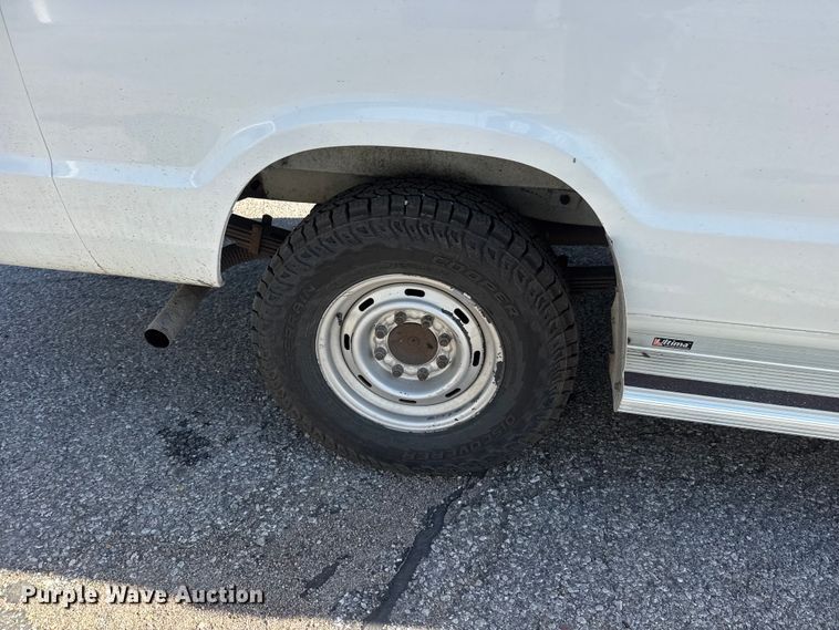 image for item ET1996 1998 Dodge Ram Wagon 3500 van