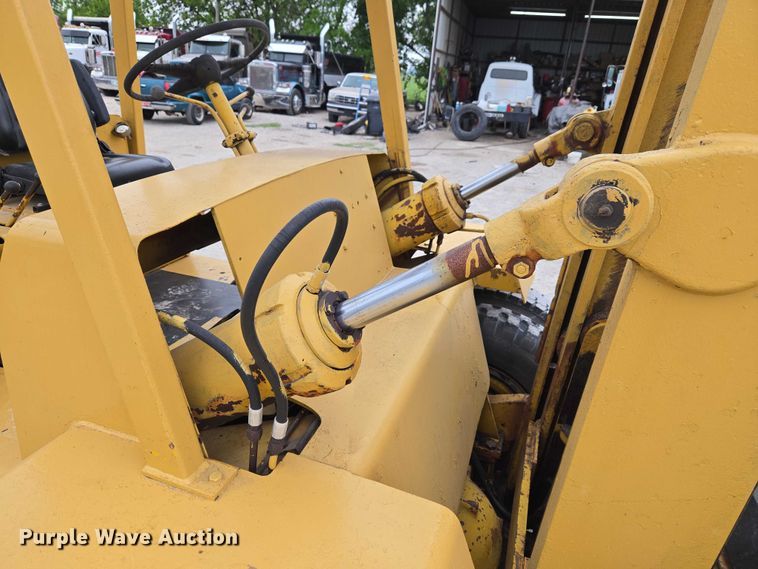 image for item ET5052 Clark 392439 forklift
