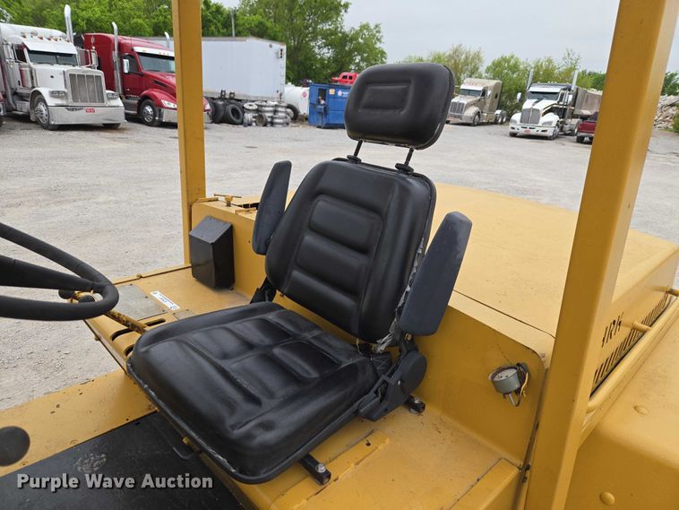 image for item ET5052 Clark 392439 forklift